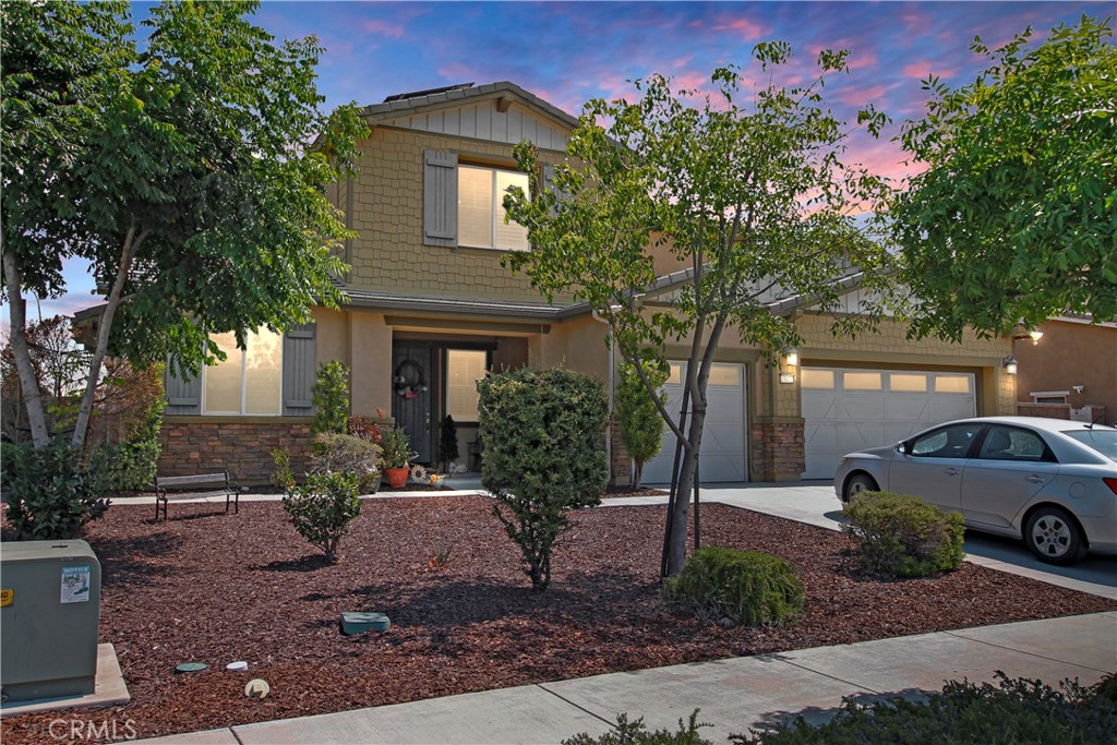 13122 Capricornio Street