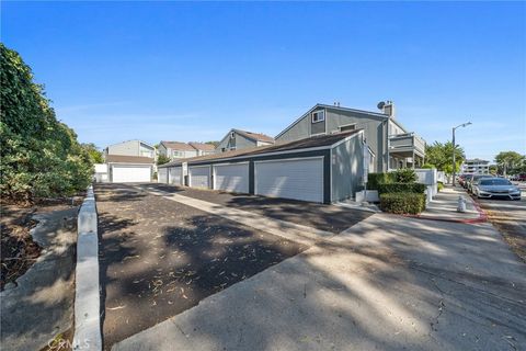 24 Seaside Newport Beach CA 92663