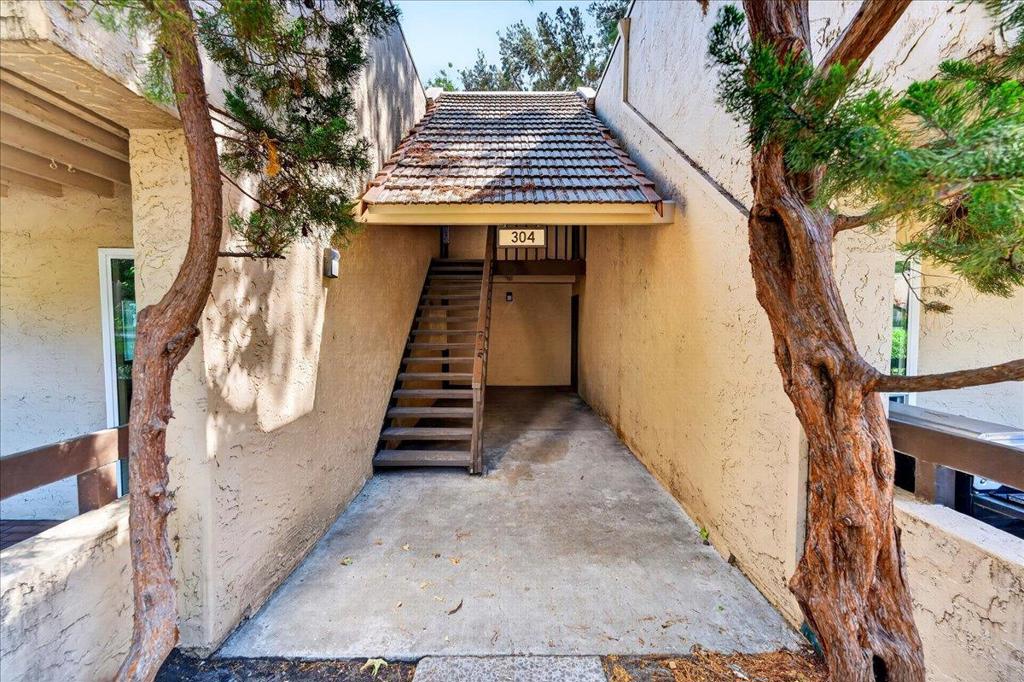 304 Tradewinds Drive 1