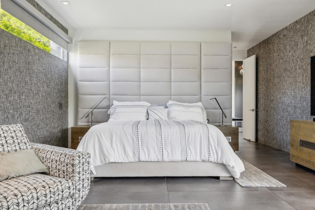 Tamarisk West - Residential