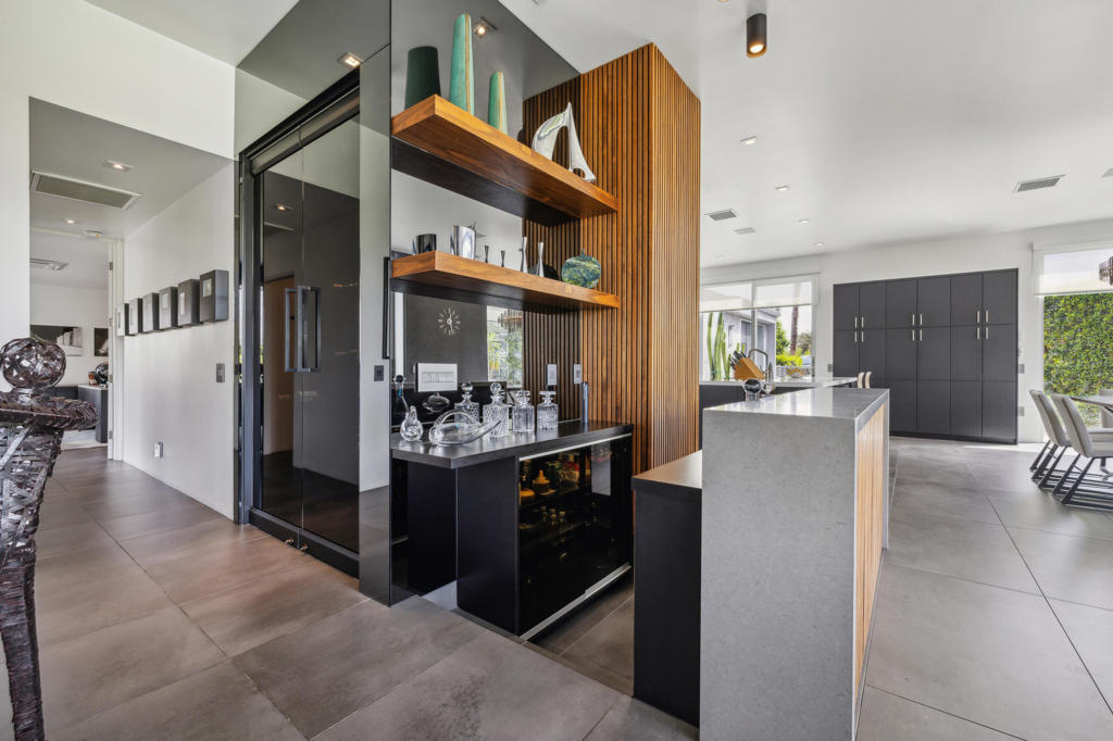 Tamarisk West - Residential