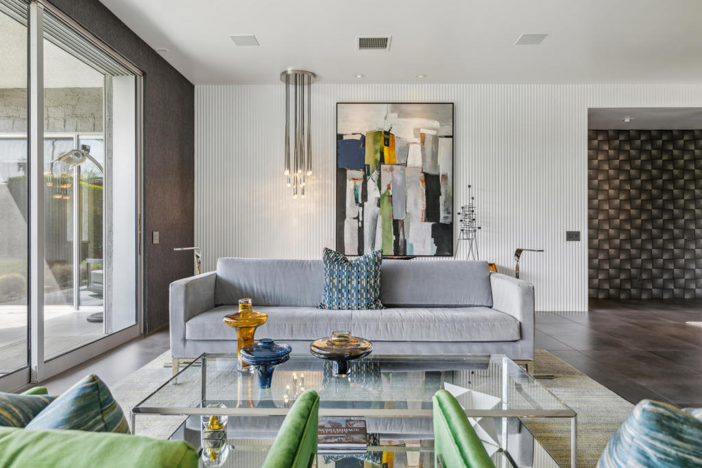 Tamarisk West - Residential