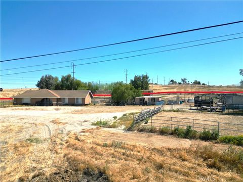 Photo of 18951 Avenue B, Perris, CA 92570 (MLS # IV26073860)