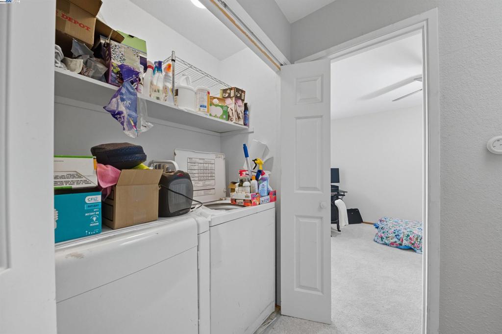 HAYWARD - Residential