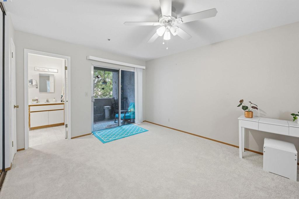 HAYWARD - Residential
