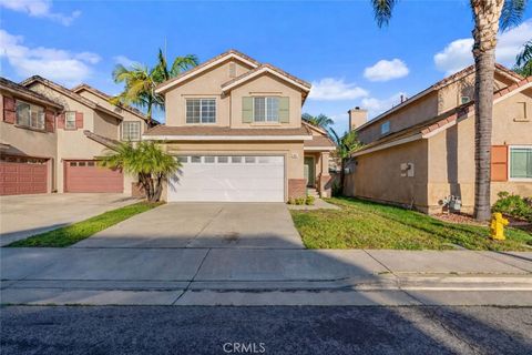 Photo of 865 Honey Grove Way, Corona, CA 92878 (MLS # DW26036634)
