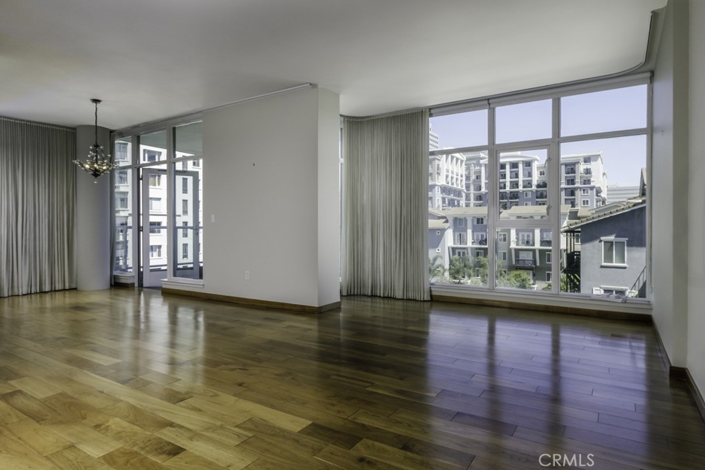 411 W Seaside Way 401