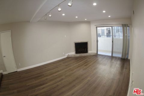 Photo of 1515 S Beverly Drive #209, Los Angeles, CA 90035 (MLS # 25588805)