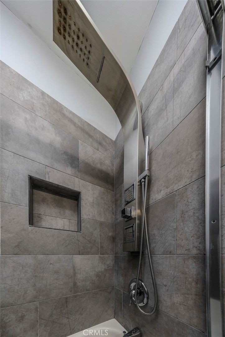 Downtown (DT) - Residential