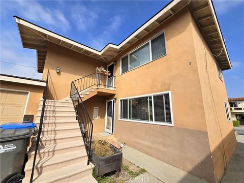 Photo of 2608 Curtis Avenue #B, Redondo Beach, CA 90278 (MLS # SB26068283)