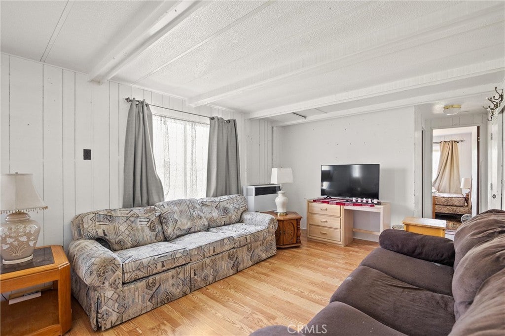 24431 Hoag