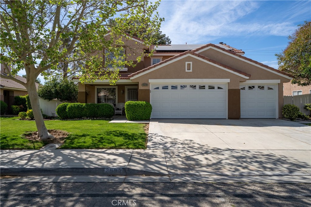 2832 W Pondera Street