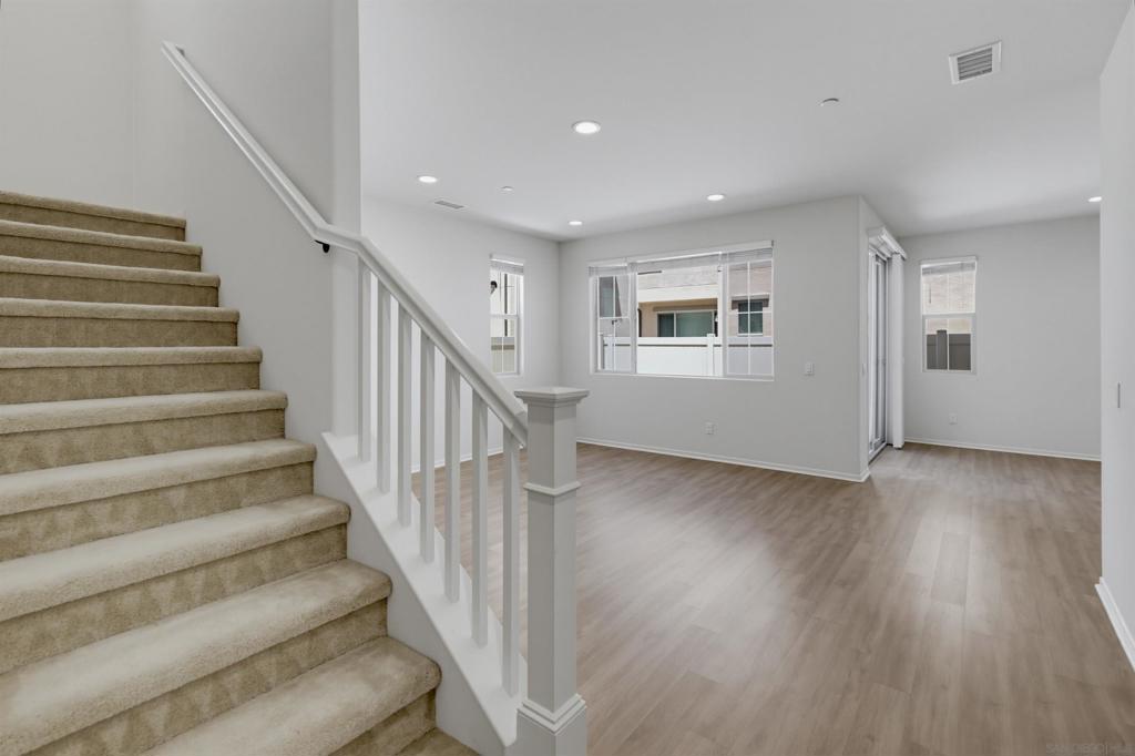 732 Merit Dr