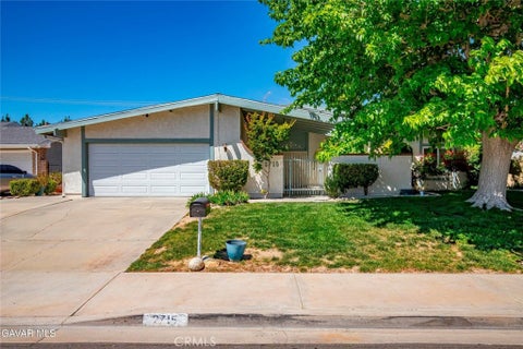 Photo of 2715 W Avenue J12, Lancaster, CA 93536 (MLS # SR26167164)
