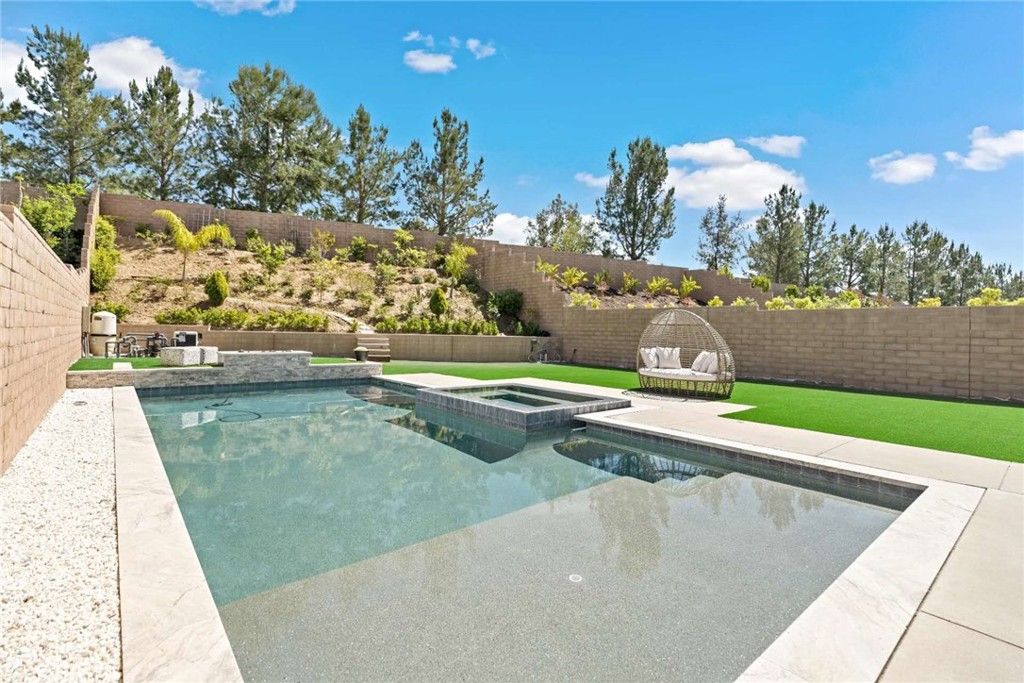 listing image 130726088670297356511
