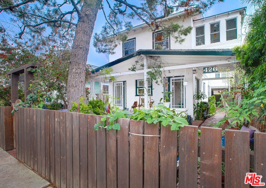 Nestled within a charming 1920s Rialto Craftsman 4-plex is a private, light-filled unit on the second floor that offers an inviting living space with 1 bedroom, 1 bathroom, an office, and a bright sunroom perfect for dining or relaxing with a good book. The unit is adorned with built-ins, stained glass, beveled mirrors, and features hardwood floors throughout. The kitchen boasts a travertine stone floor and Corian countertops. Residents can unwind in the shared garden patio and seating area, ideal for alfresco dining and relaxation. The property is conveniently located near the beach, Venice canals, and the vibrant Abbot Kinney shops and restaurants.