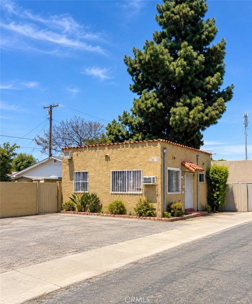 4305 Florence