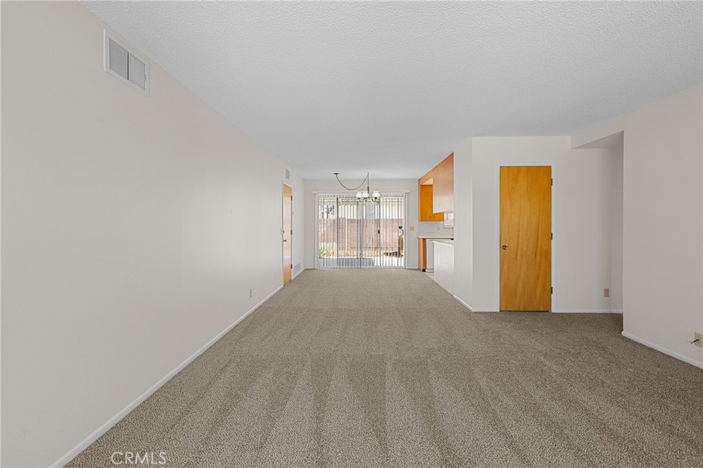 1560 Sandlewood Drive