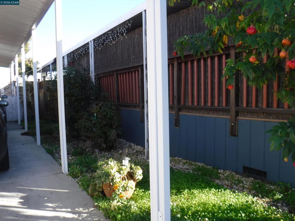 315 315 Via Valencia