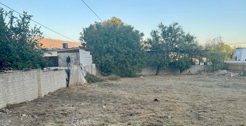 Photo of 3785 N Pershing Ave, San Bernardino, CA 92405 (MLS # DW25279775)