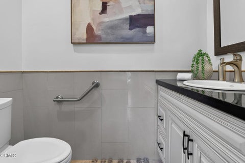 Tiny photo for 2815 Thorndike Road, Pasadena, CA 91107 (MLS # P1-28122)