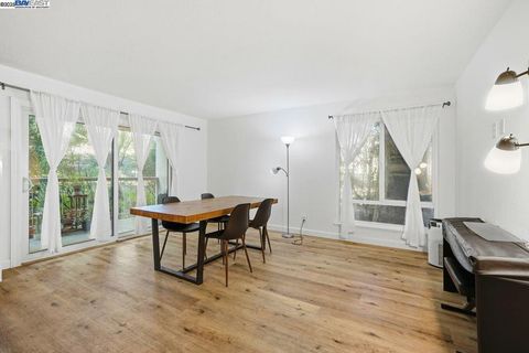 Photo of 310 N Civic Dr #102, Walnut Creek, CA 94596 (MLS # 41115446)