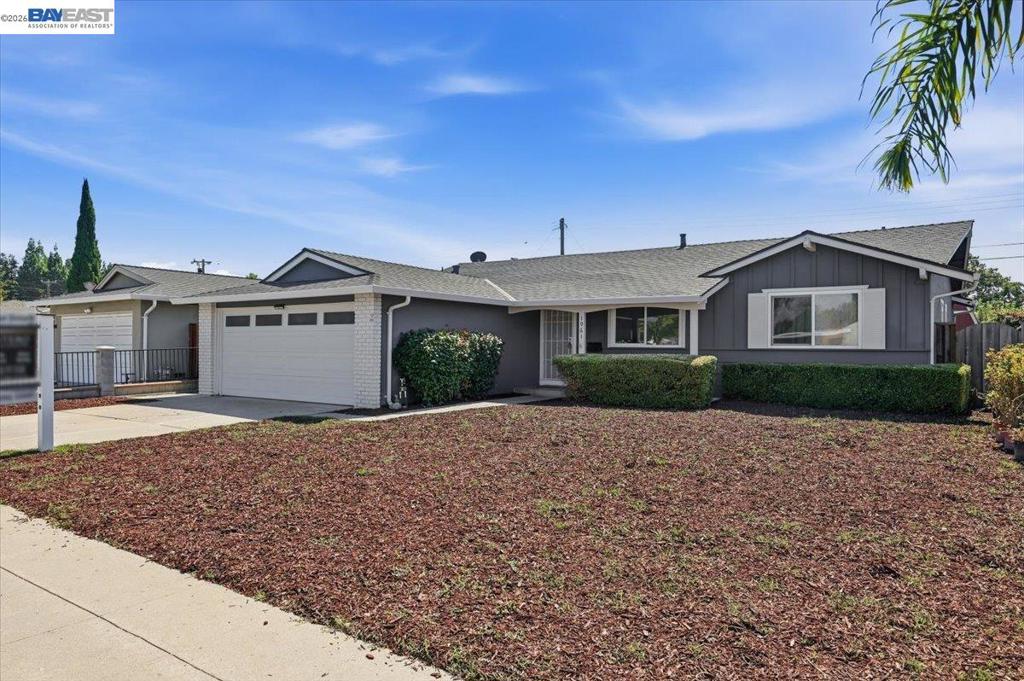 1961 Mclaughlin Ave