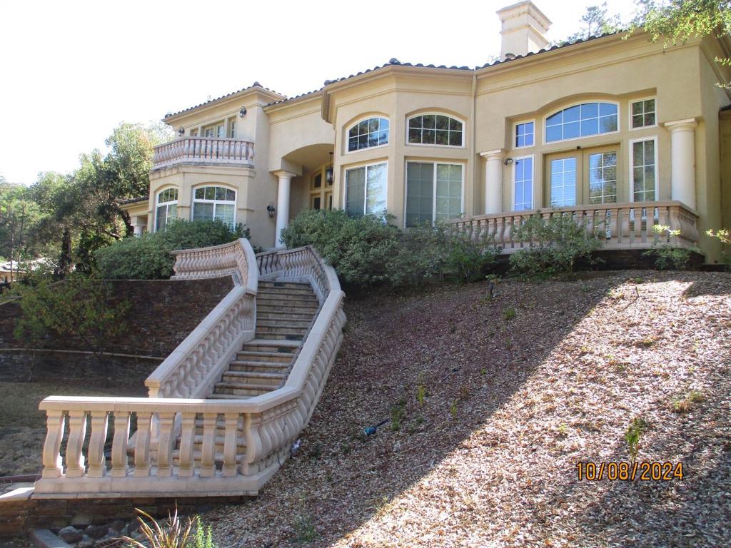 Properties 1 15520 Quito Road