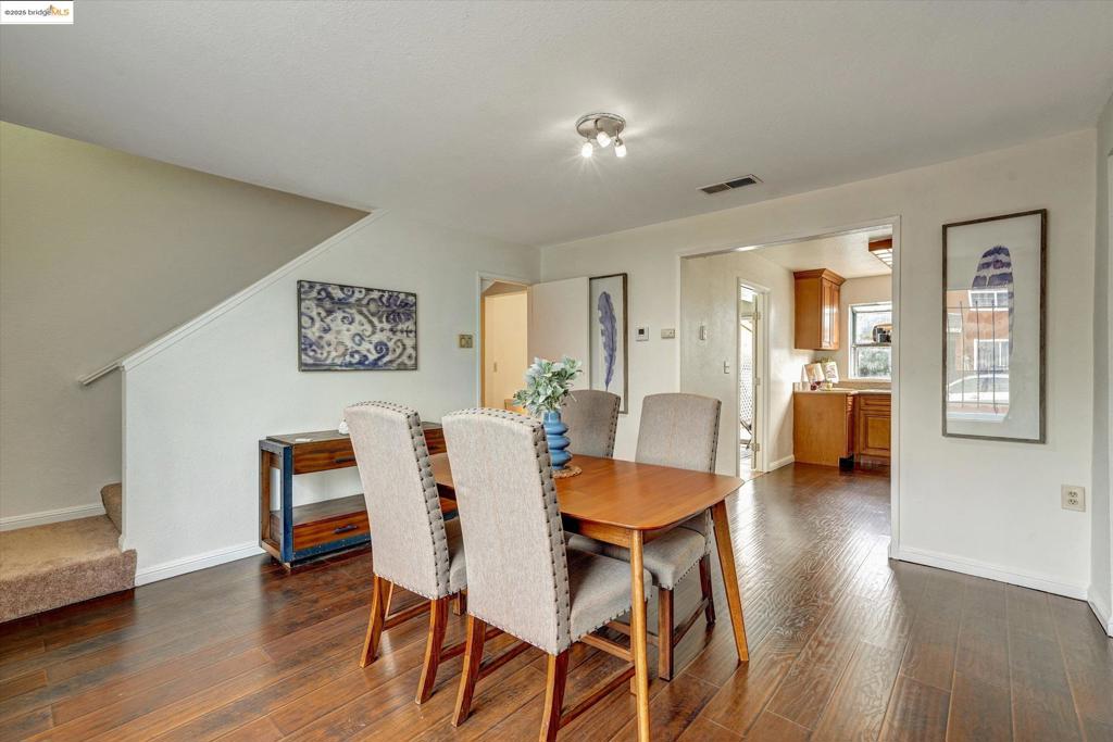 IRON TRIANGLE - Residential