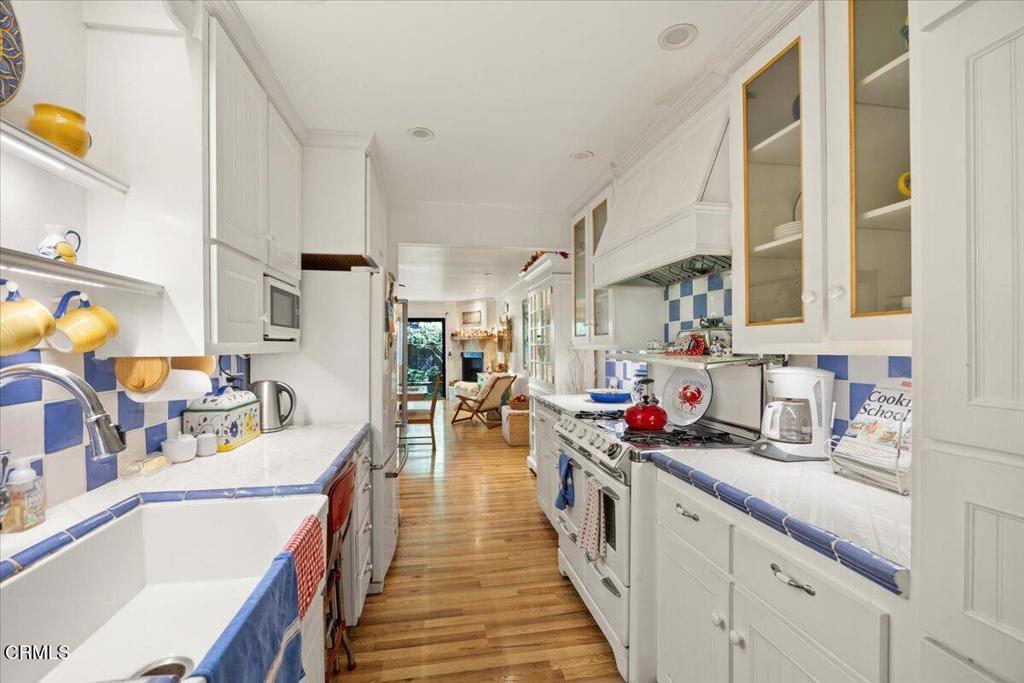 Mission View / Plaza - 2773 - Residential