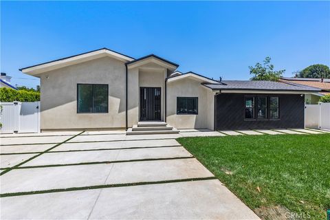 Photo of 19041 Schoenborn ST, Northridge, CA 91324 (MLS # PF26115727)