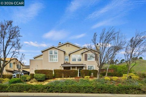 Photo of 7323 7323 Croy Ln Ln, Dublin, CA 94568 (MLS # 41126225)