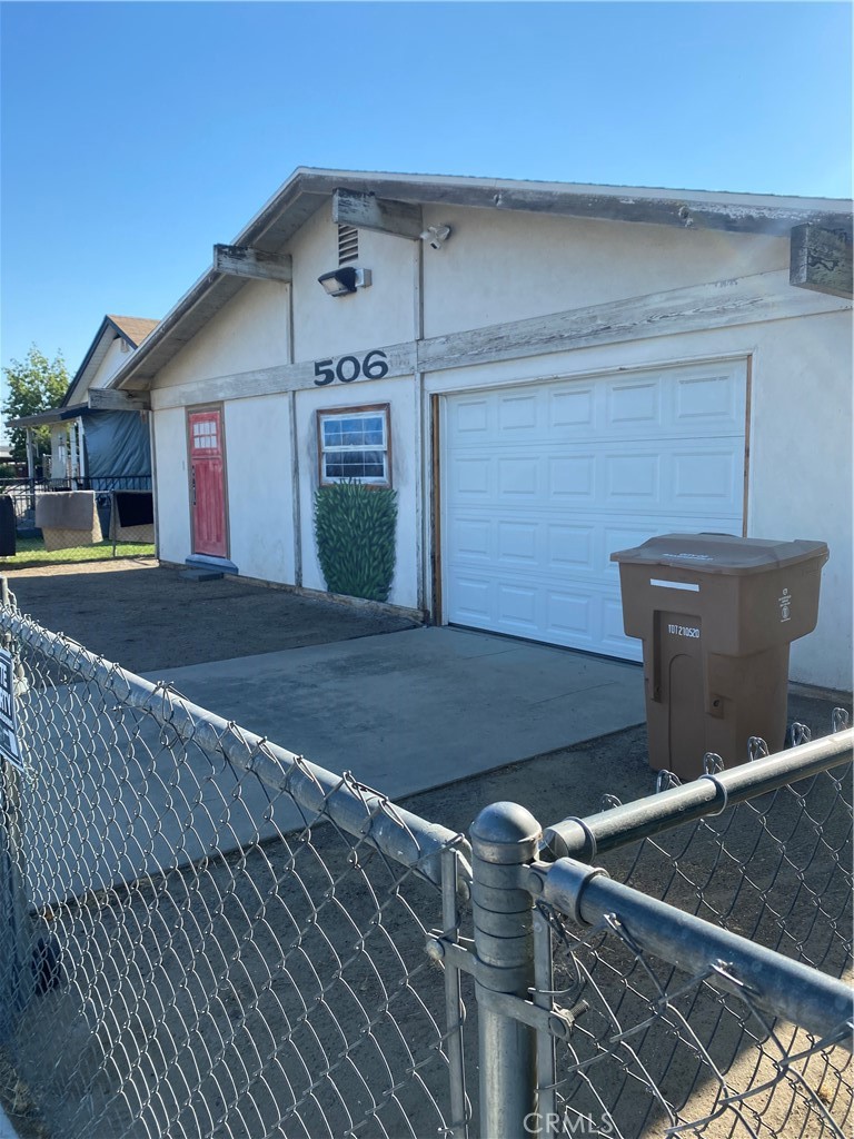 2600 sq ft Warehouse