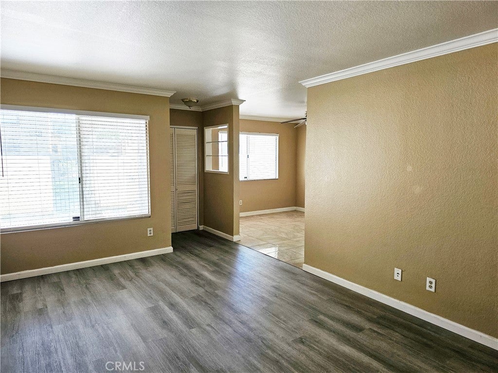 1840 E Avenue J2