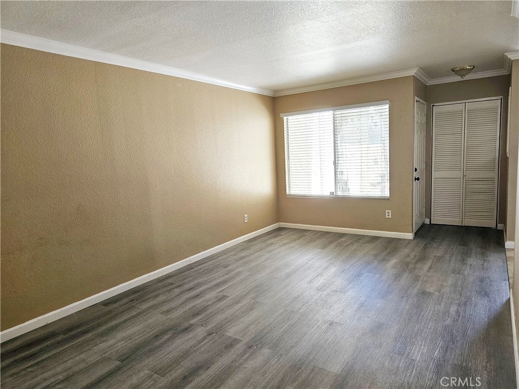 1840 E Avenue J2