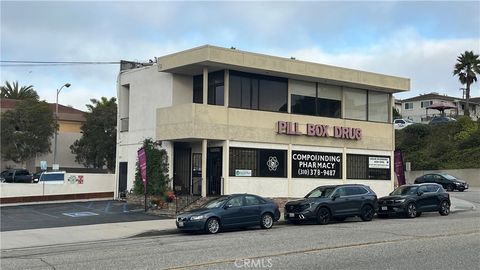 Photo of 165 Palos Verdes Blvd, Redondo Beach, CA 90277 (MLS # SB25246303) Photo of 165 Palos Verdes Blvd, Redondo Beach, CA 90277 (MLS # SB25246303)