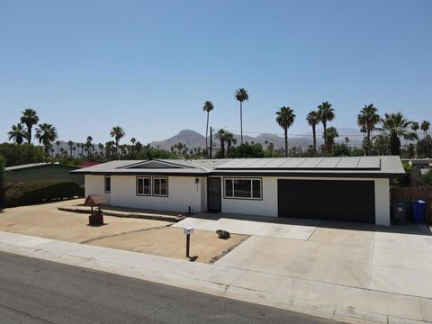 Photo of 74361 Erin Street, Palm Desert, CA 92260 (MLS # 219148427DA)