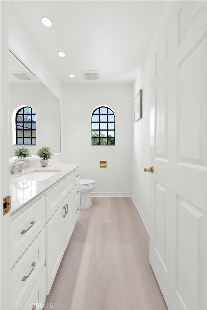 21 Santa Catalina Dr