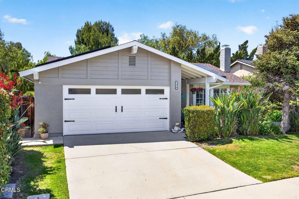 Photo of 1570 Burning Tree Drive, Thousand Oaks, CA 91362 (MLS # V1-35768)