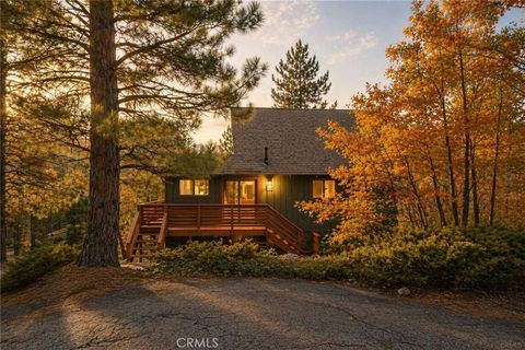 Photo of 27947 St Bernard, Lake Arrowhead, CA 92352 (MLS # IG26089692)