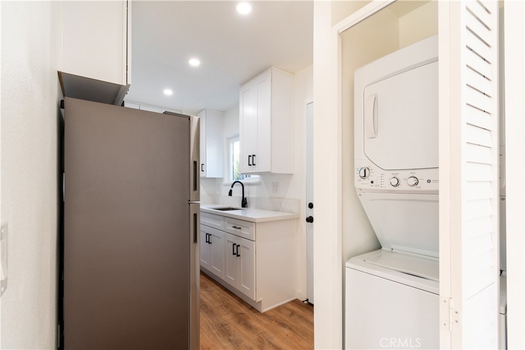 137 Broadway B