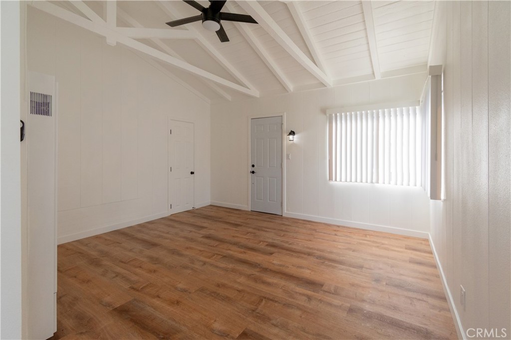 137 Broadway B