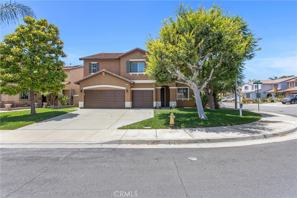 7101 Lemon Grass Avenue