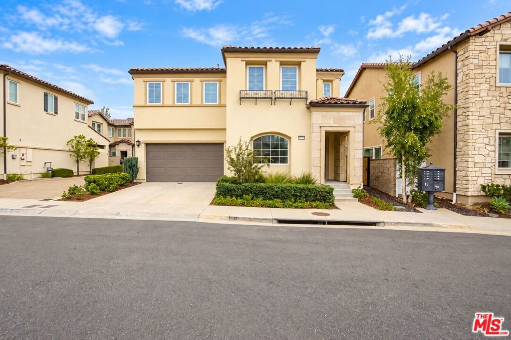 20609 W Chestnut Circle