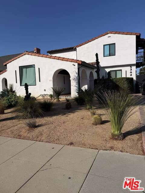 Photo of 4342 Angeles Vista Boulevard, Los Angeles, CA 90008 (MLS # 26869797)