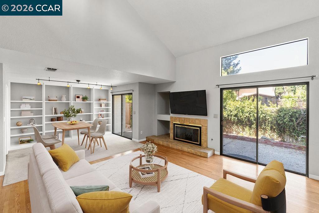 1250 1250 Redwood Ct