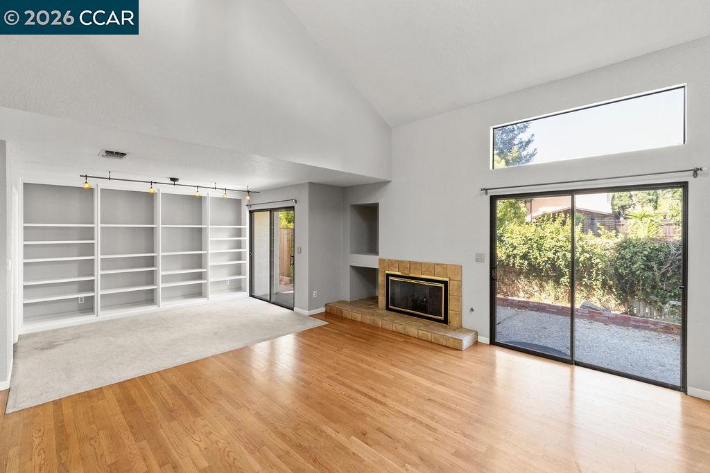 1250 1250 Redwood Ct