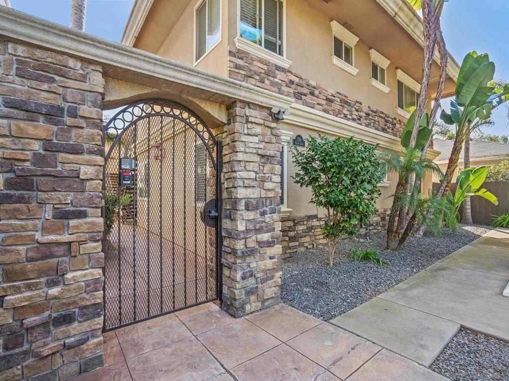 Pacific Beach - Residential