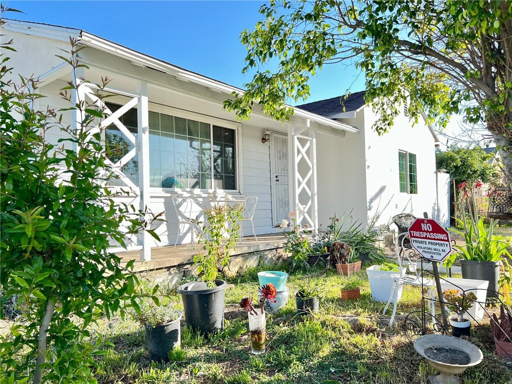 Properties 3 13163 E Branford Street