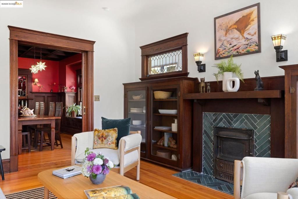 listing image 130724287726122885424